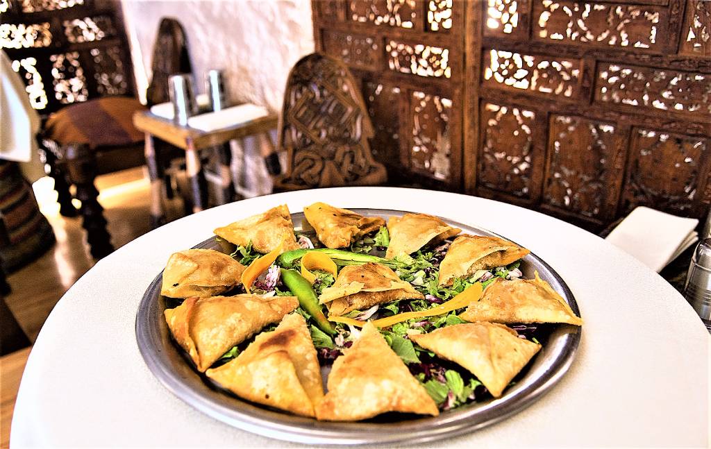 Antipasti: samosa e katagna